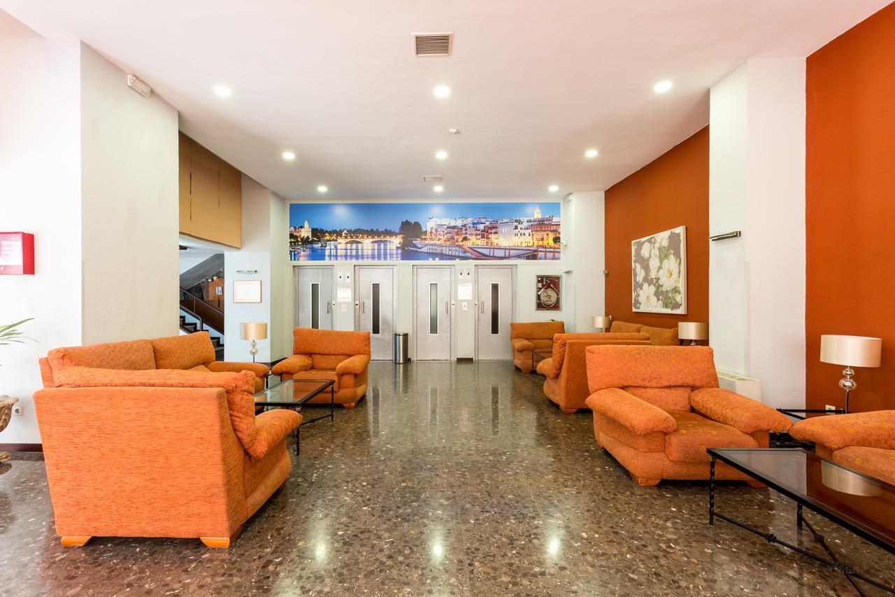 Apartamentos Resitur Sevilla Exteriör bild